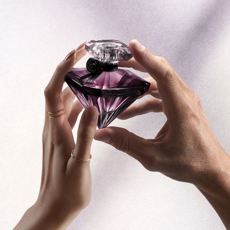 Perfume-Lancome-La-Nuit-Tresor-Feminino-Eau-de-Parfum-50-ml-F5