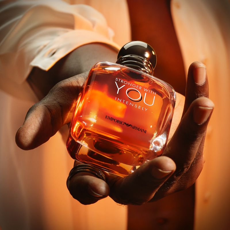 Perfume-Giorgio-Armani-Emporio-Stronger-With-You-Intensely-Masculino---Eau-de-Parfum-100ml